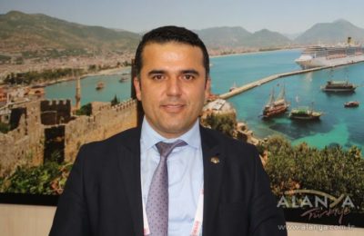 (EN) Dışişleri Bakanı Alanya standında