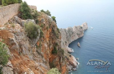 Alanya’da sup sörfü eğitimi