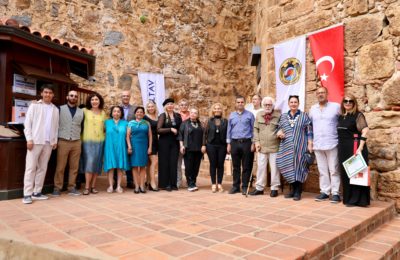 (Turkish) KIZILKULE’DE TÜRK DÜNYASI PALETİ RESİM SERGİSİ AÇILDI