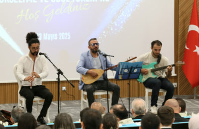 ALKÜ’de Akademik Ünvan Töreni Yapıldı