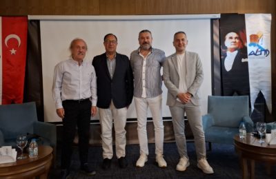 Alanya turizmi panelde konuşuldu